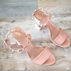 Valentino garavani rockstud